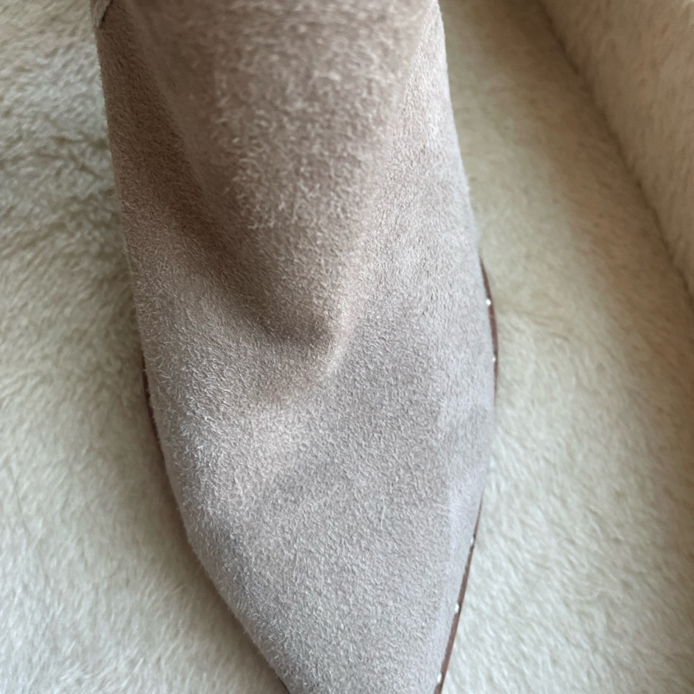 Schutz Suede Woman’s Shoes in Sz 7 with a leather Sole - Picture 7 of 10